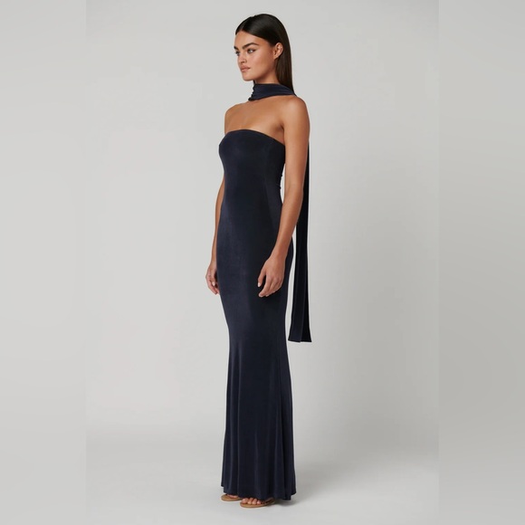 Bayse Brand blue gown - Picture 1 of 3